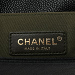 Caviar Quilted Medium Boy Flap Black