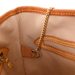 Monogram Petit Bucket 23