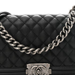 Caviar Quilted Medium Boy Flap Black