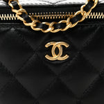 Lambskin Quilted Mini Pearl Crush Vanity Case With Chain Black