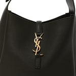 Supple Calfskin Small Le 5 A 7 Soft Hobo Light Musk