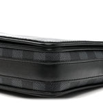 Damier Graphite 3D Studio Messenger