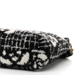 Cashmere Mini Chanel 22 Black White