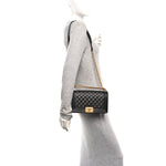Caviar Quilted Medium Boy Flap Black