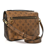 Reverse Monogram Pochette Metis