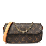 Monogram Ivy Wallet On Chain