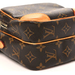 Monogram Amazone
