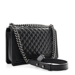 Caviar Quilted New Medium Boy Flap Black