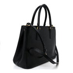 Saffiano Medium Galleria Double Zip Tote Black