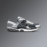 Zoom Vomero 5 SE SP - Dark Grey/Black/White/Sail